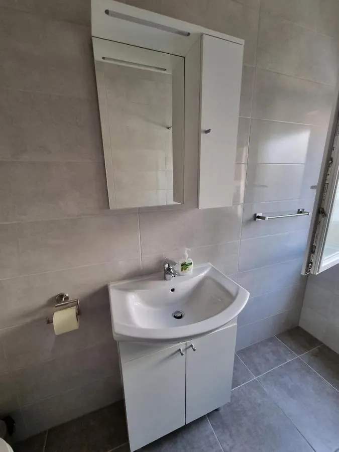 Apartment Villa Nena In Central Dalmatia Trogir